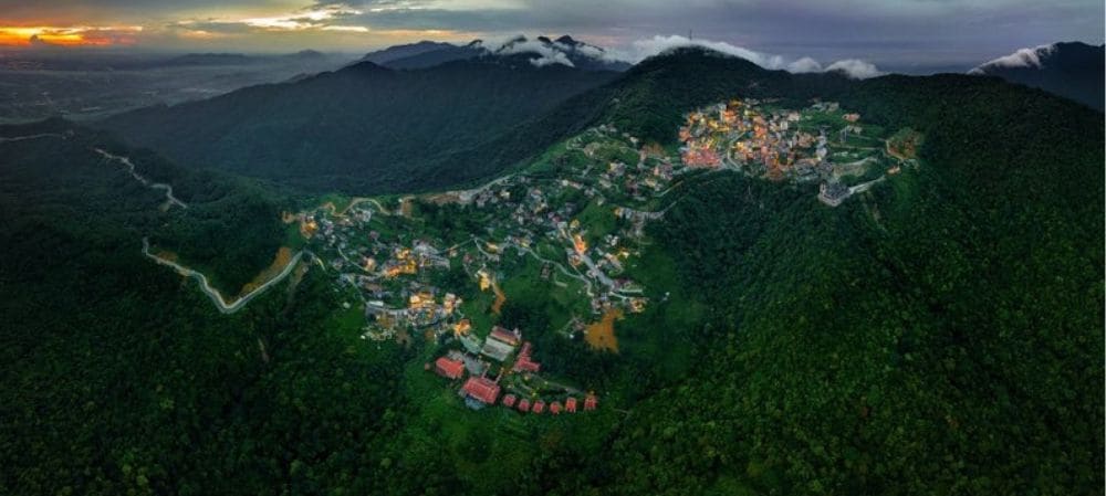 Vườn Quốc gia Tam Đảo trải dài trên địa phận các tỉnh Vĩnh Phúc, Thái Nguyên, Tuyên Quang