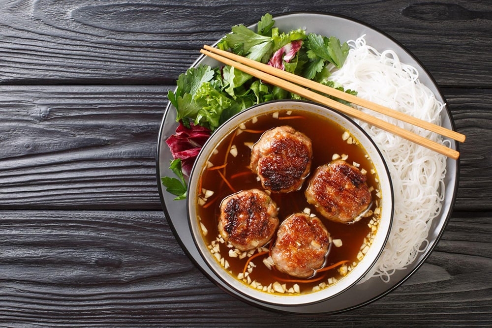 bun thit nuong aka grilled pork over vermicelli