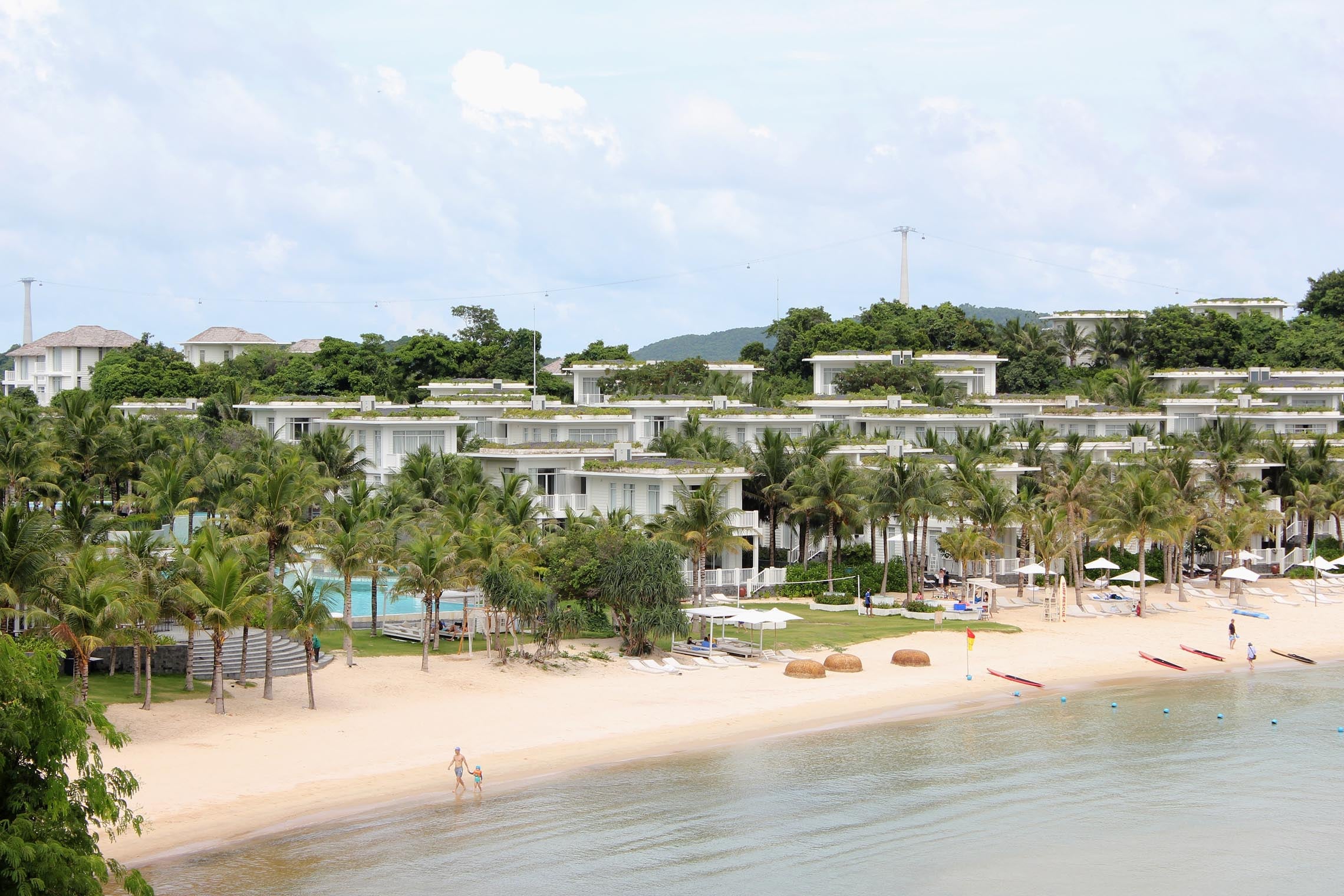  Resort ở Phú Quốc ven biển luôn là ưu tiên hàng đầu của nhiều du khách quốc tế lẫn nội địa