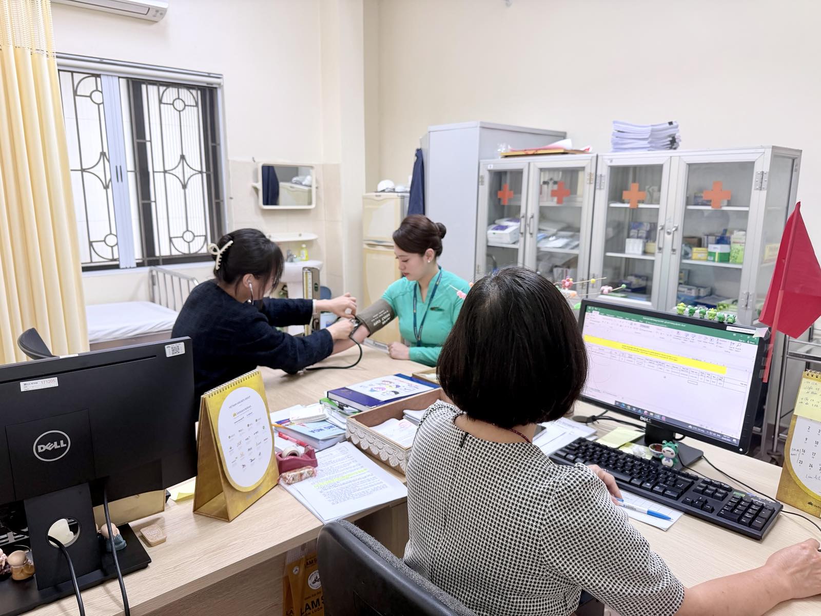 Đội ngũ y tế Đoàn Tiếp viên - Điểm tựa sức khỏe cho hành trình vươn xa - 2.jpg