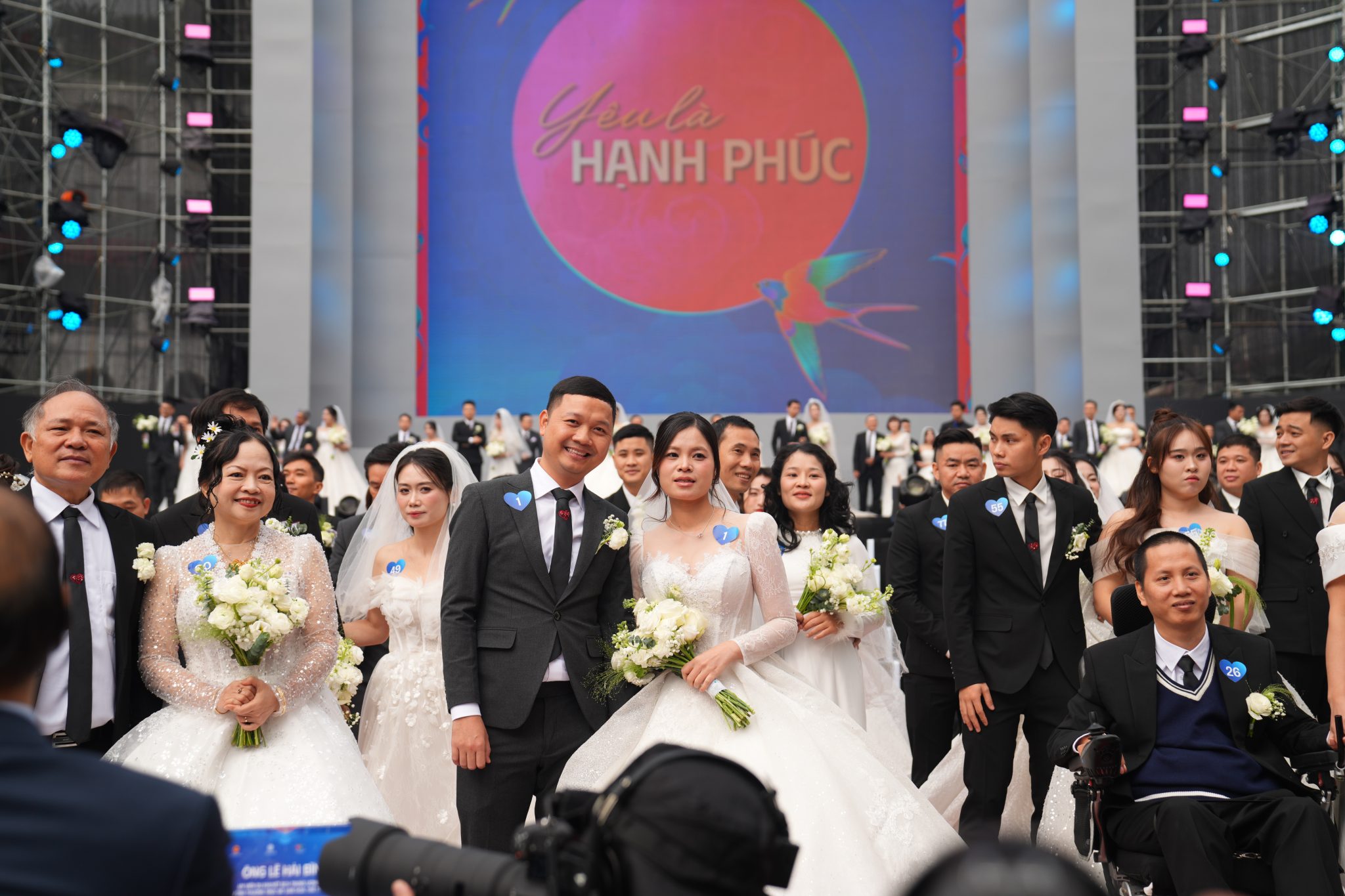 Khép lại Vietnam Happy Fest 2025 Vietnam Airlines lan toả giá trị hạnh phúc, nhân văn và bền vững 2.jpg