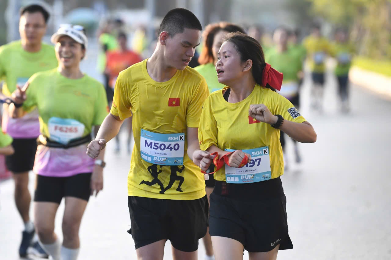 -Run For Love- Khi đường chạy được cảm nhận bằng nắng, gió và trái tim 3.jpg