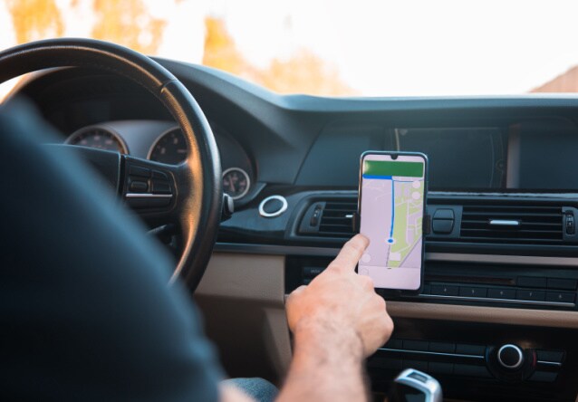 Ren-a-car-Technology-car