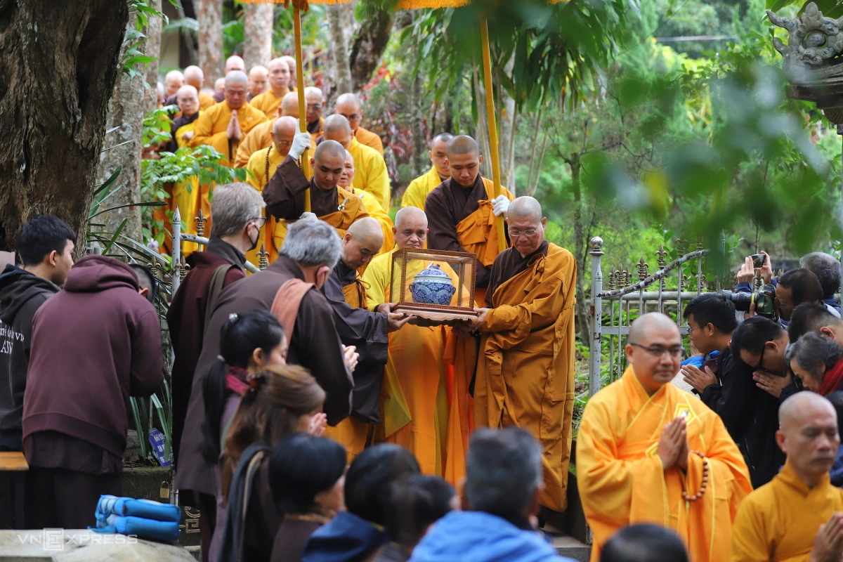 Lễ tưởng niệm thu hút sự tham gia của đông đảo Phật tử