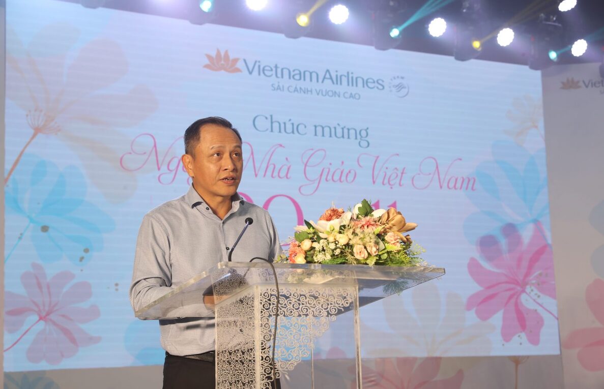 Lễ tri ân các giáo viên của VNA Group trang trọng tại Trung tâm huấn luyện bay