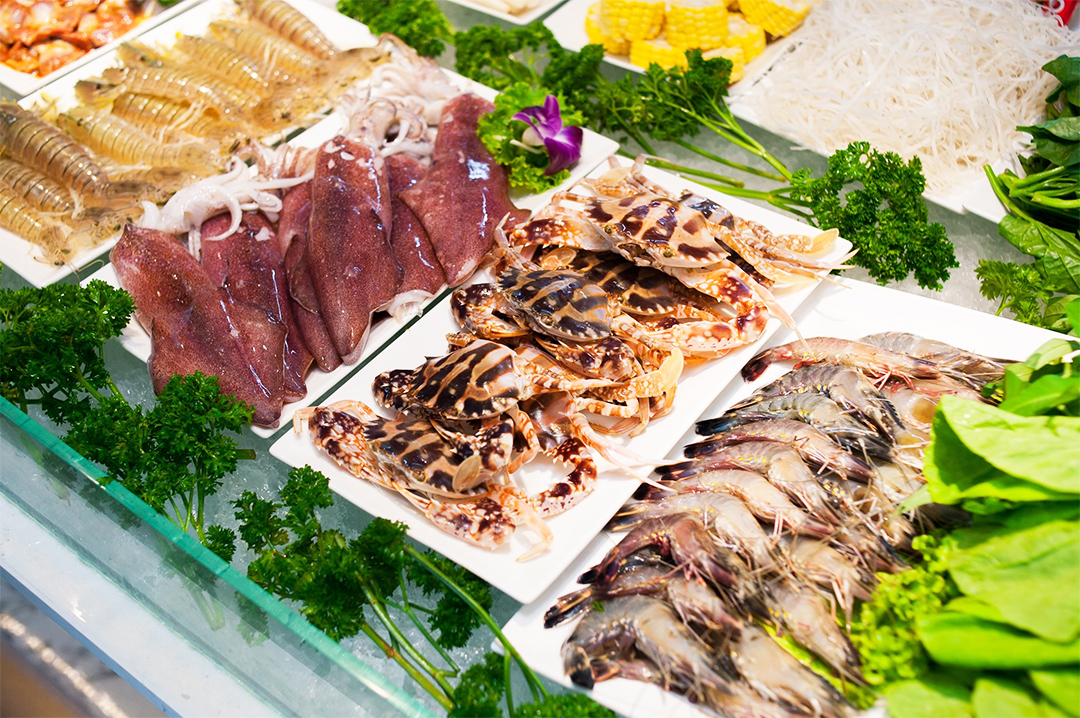 Quầy hải sản tươi sống vô cùng hấp dẫn tại Adobi Buffet