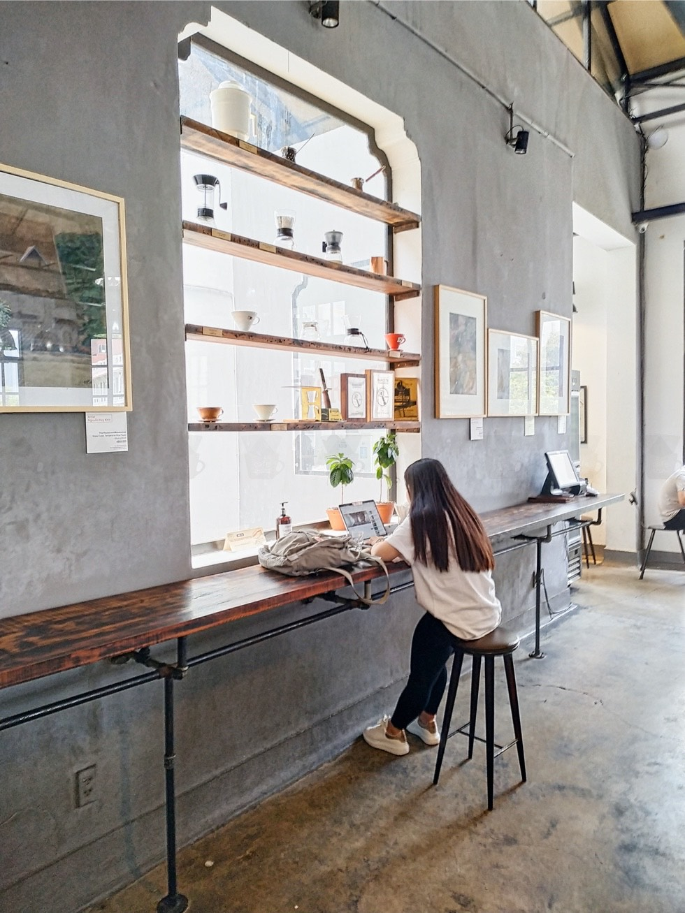 The Workshop Coffee với không gian industrial độc đáo 