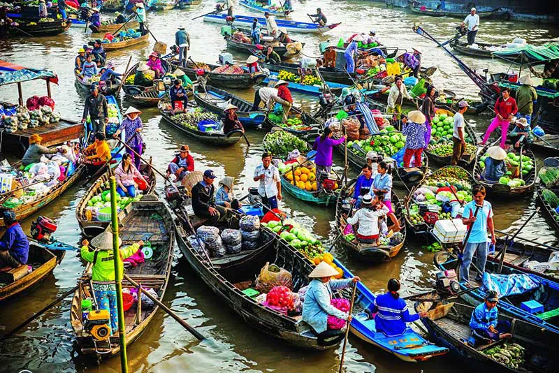 Về miền Tây ghé Cần Thơ, trải nghiệm chợ nổi Cái Răng tấp nập và thưởng thức đặc sản miệt vườn