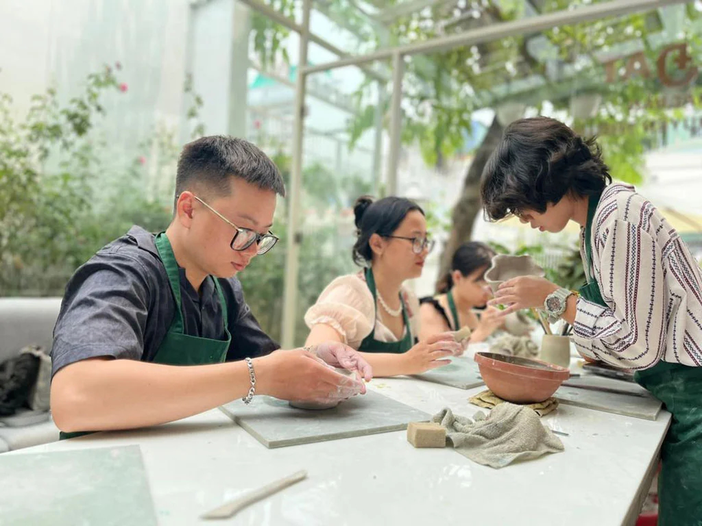 Workshop làm gốm Vigo Bát Tràng