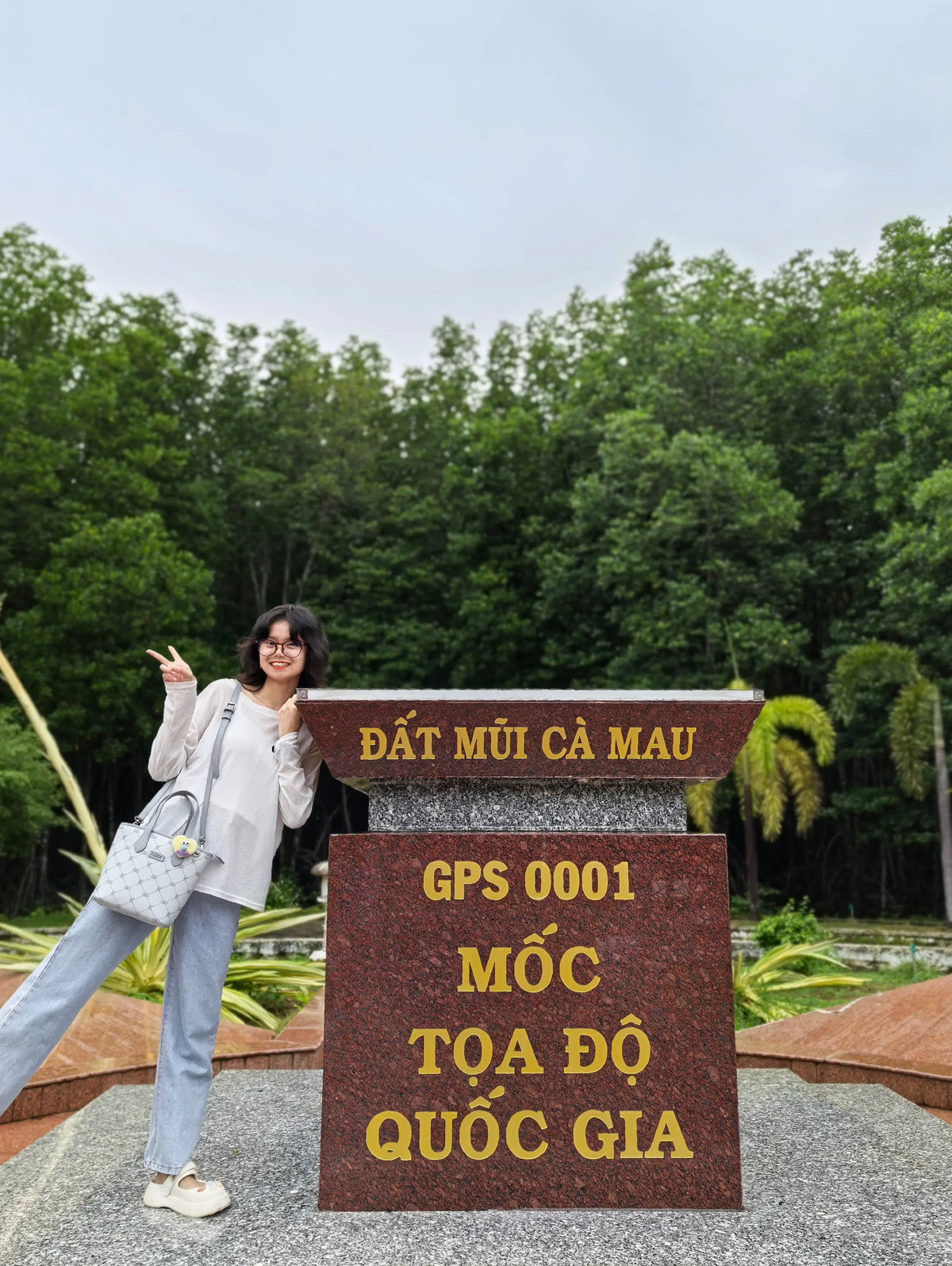 Check-in cột mốc Tọa độ Quốc gia GPS 0001 