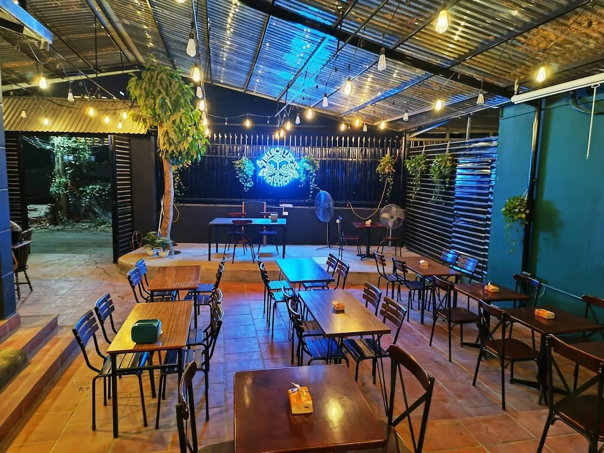 Mischief & Mayhem Burgers is a fun, quirky burger joint with a youthful, dynamic atmosphere, perfect for gathering with friends