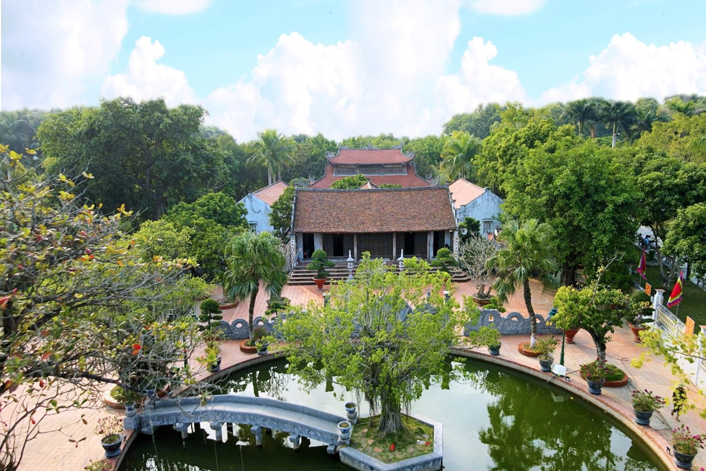 Đền thờ Trạng Trình Nguyễn Bỉnh Khiêm