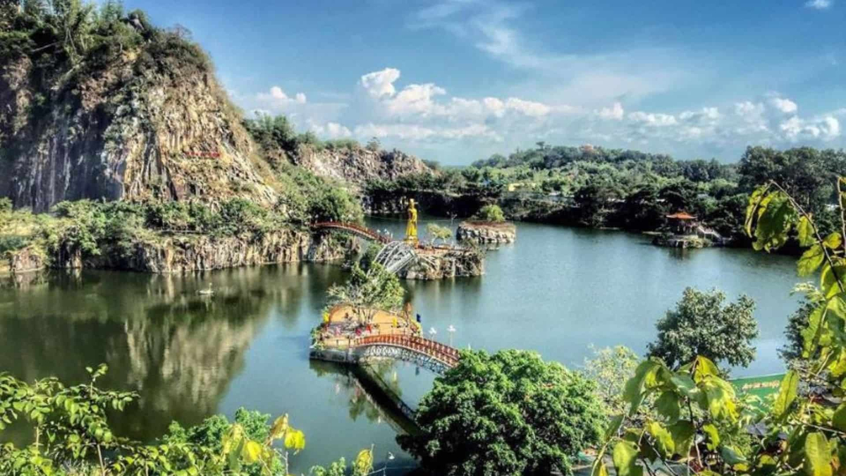 Khu du lịch Núi Sập 