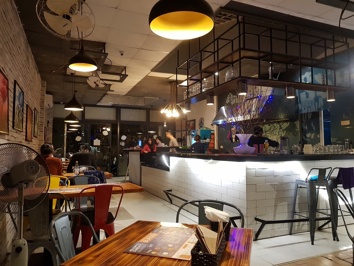 SunKat's Burgers with its simple, cozy space is an ideal place to gather friends or have cozy meals with family