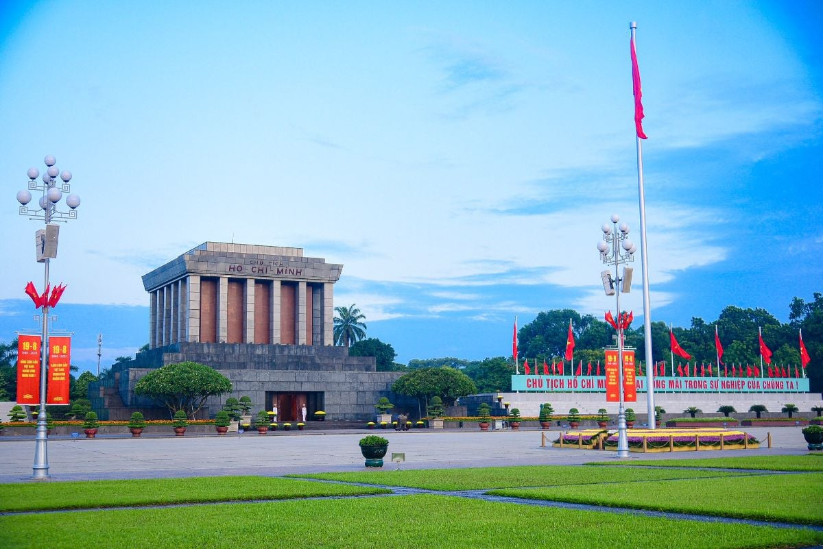 Quảng trường Ba Đình – Lăng Bác 