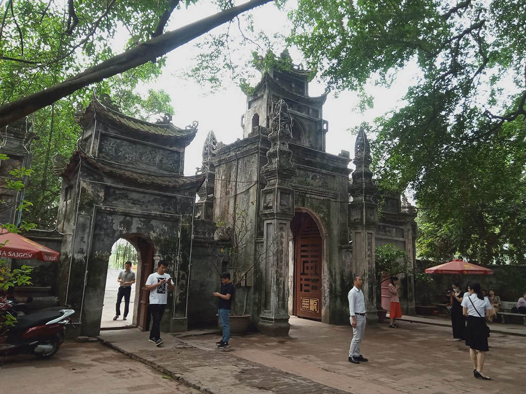 Đền Mẫu – điểm tâm linh nổi bật ở Hưng Yên