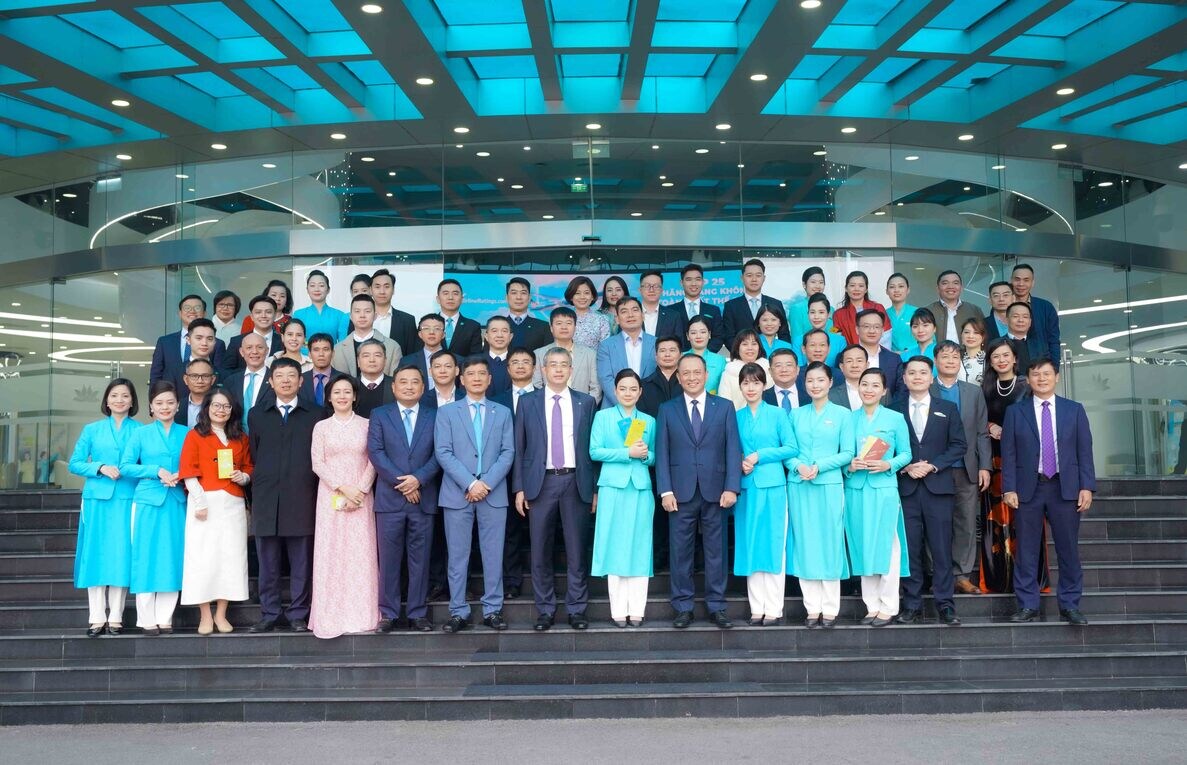 The leadership of VNA extends New Year greetings on the first day of the Lunar New Year 2025.