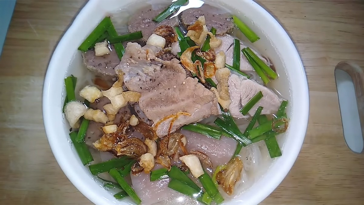Hủ tiếu có nước dùng ngọt thanh