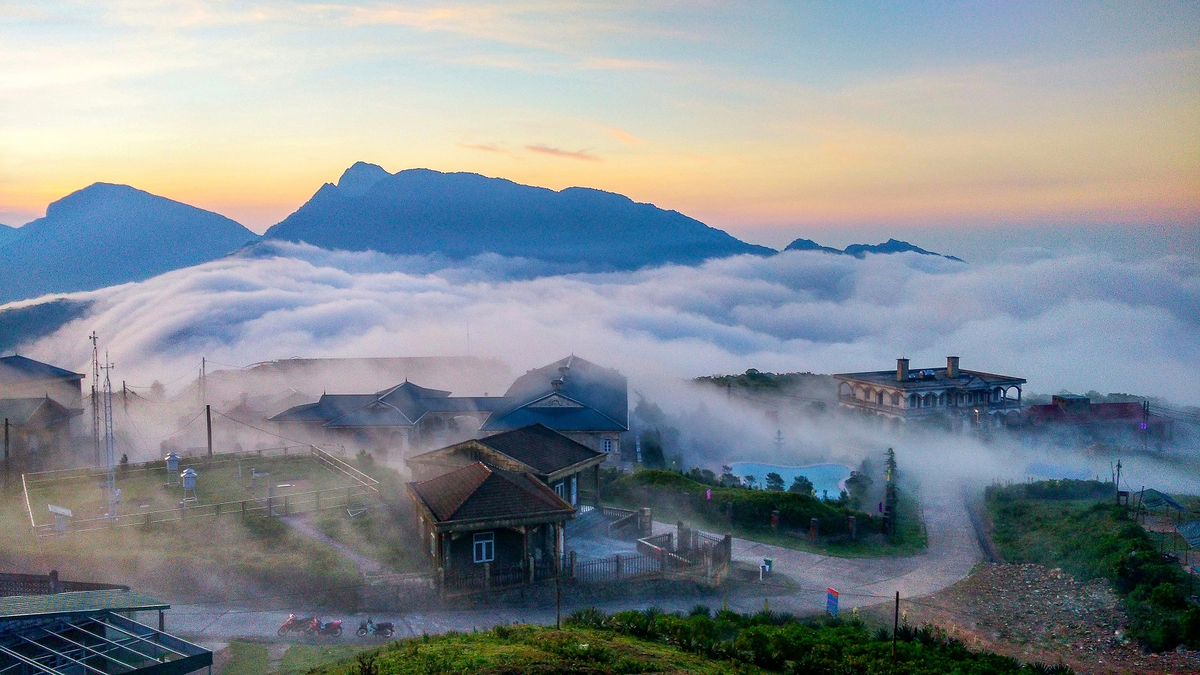 Mẫu Sơn vào mùa săn mây