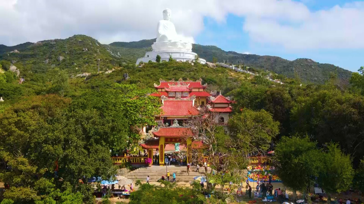 Quần thể chùa Ông Núi