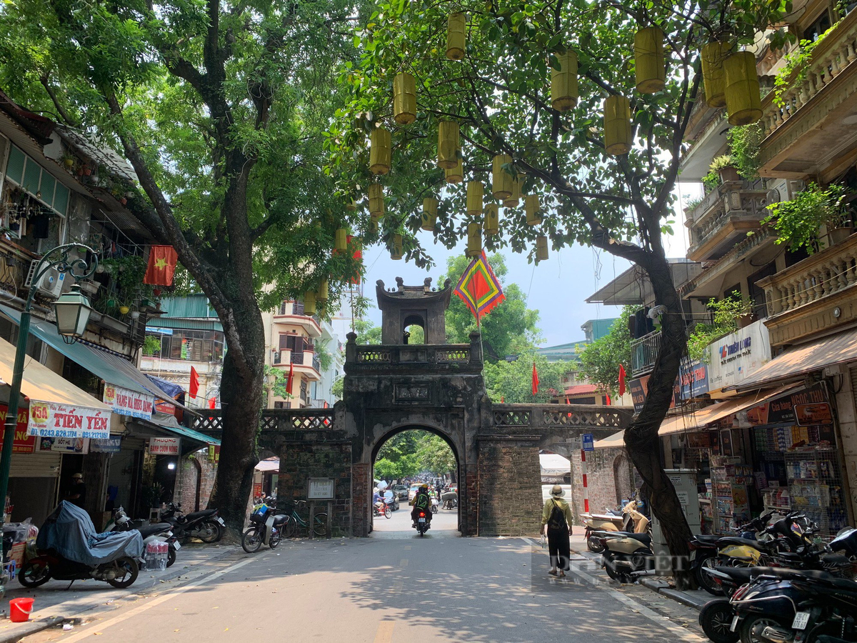 Ô Quan Chưởng cổng thành duy nhất còn sót lại của thành Thăng Long