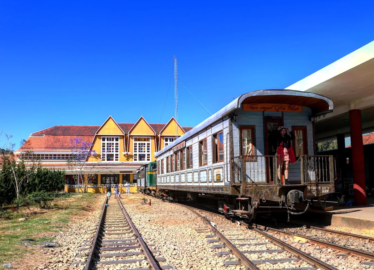 Khu vực đầu tàu xe lửa cổ