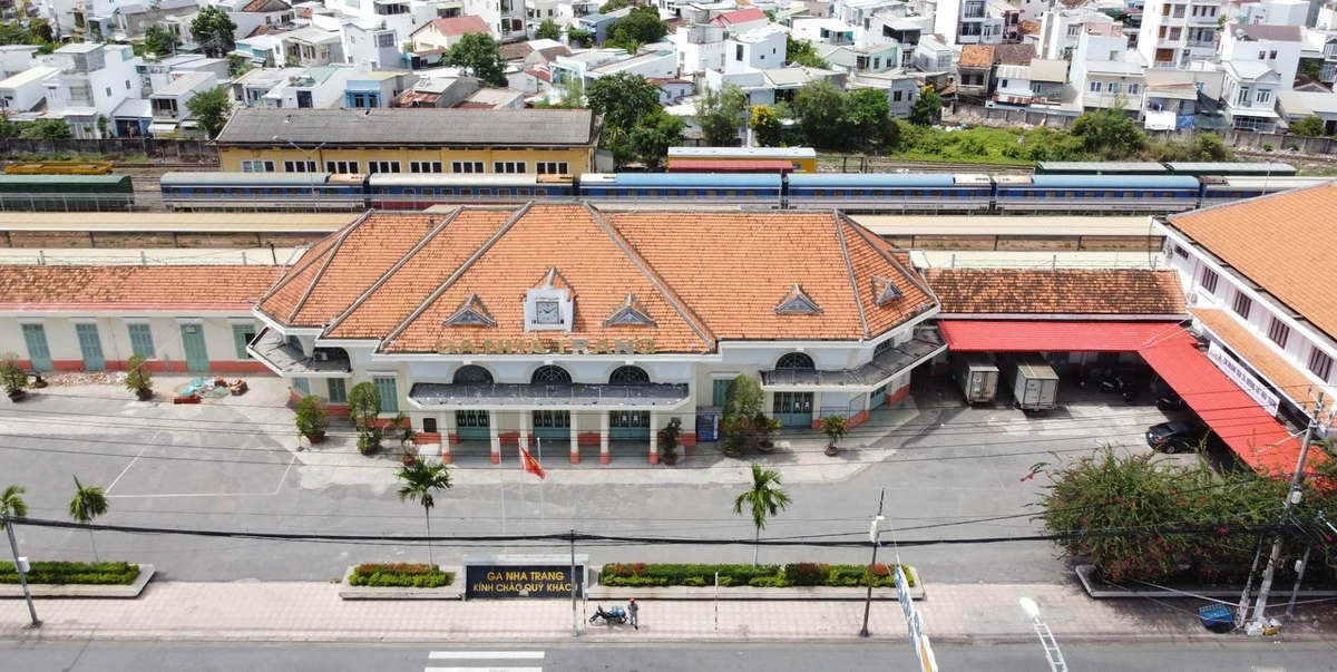 Kiến trúc Đông Dương cổ kính tại ga Nha Trang