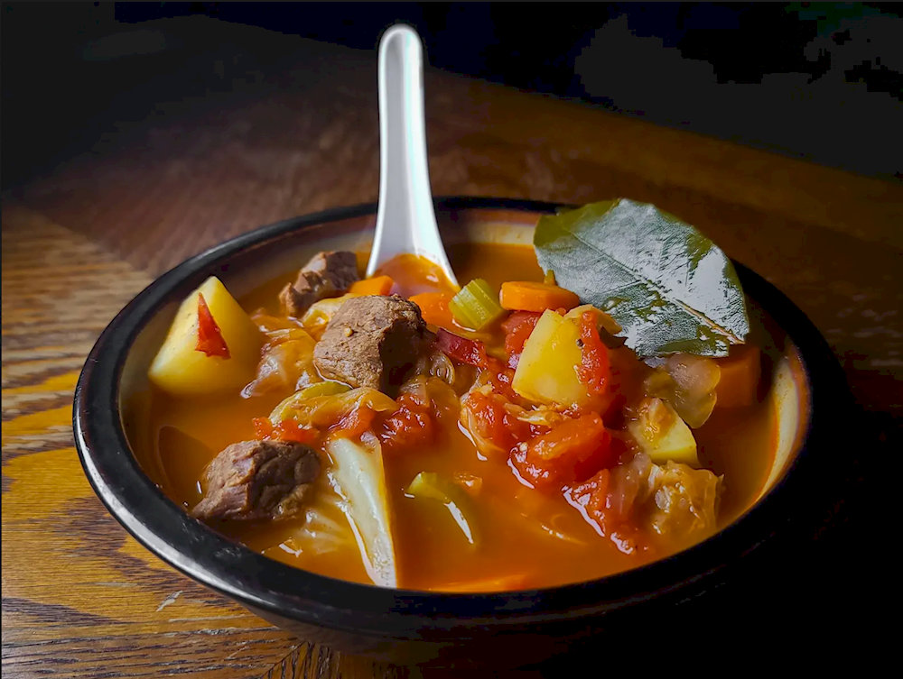 Luo Song Tang originated in Russia and has been adapted to suit local tastes