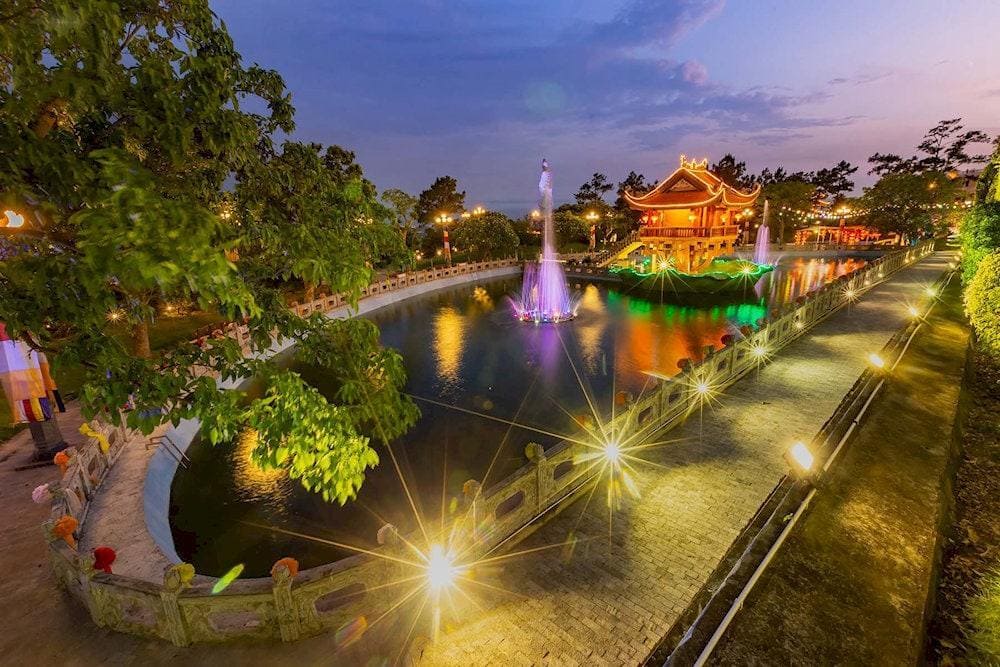 Khám phá chùa Ba Vàng Việt Nam – Một trong những ngôi chùa linh thiêng nhất Quảng Ninh