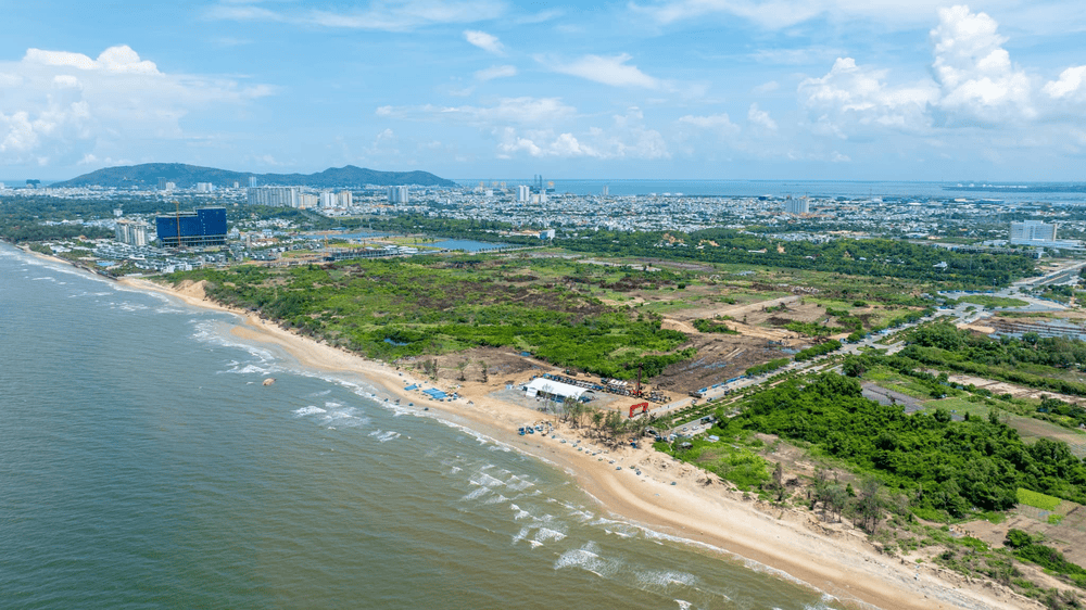 Bãi biển Thuỳ Vân Vũng Tàu - Chốn biển náo nhiệt giữa lòng phố thị