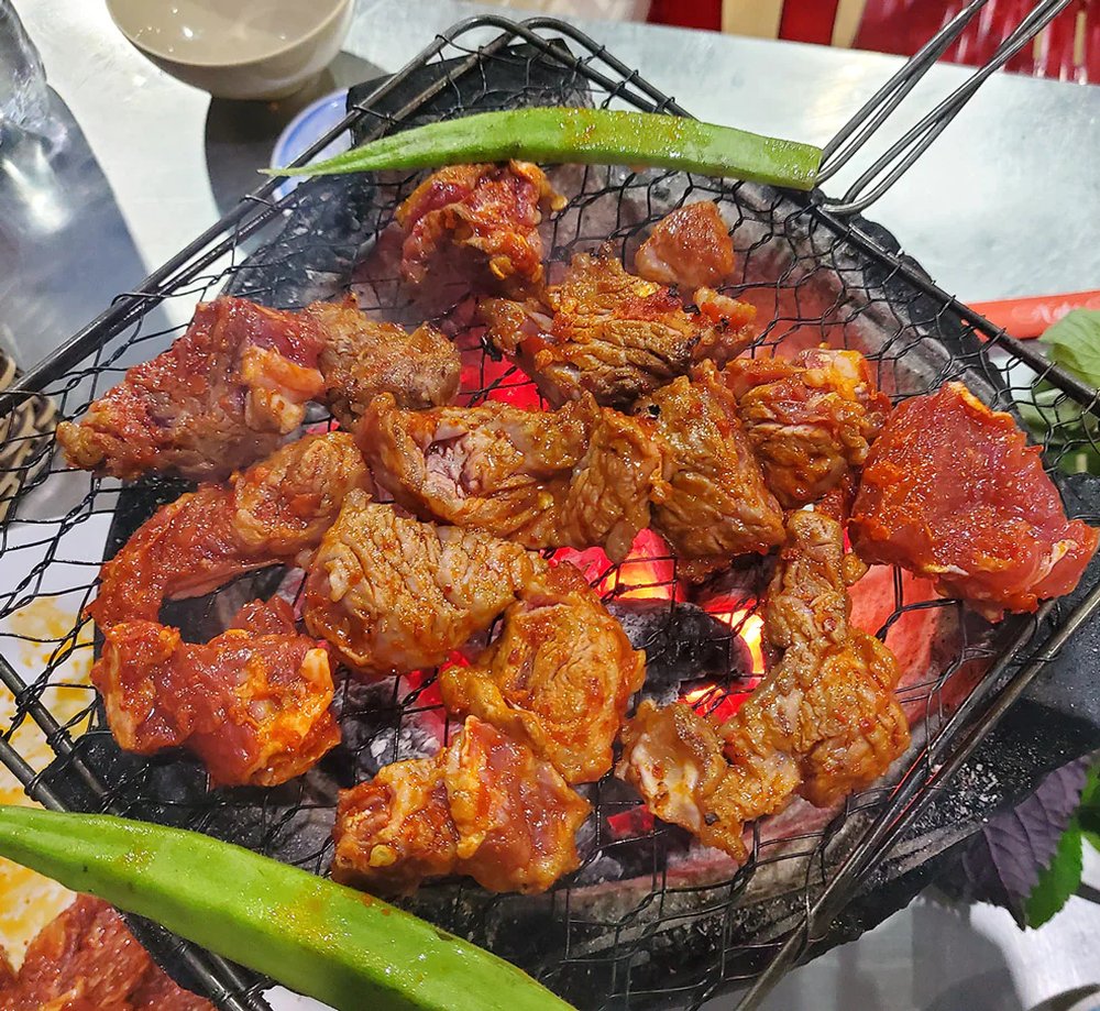 Dalat’s cuisine offers a perfect blend of ingredients, creating a unique and refreshing flavor experience