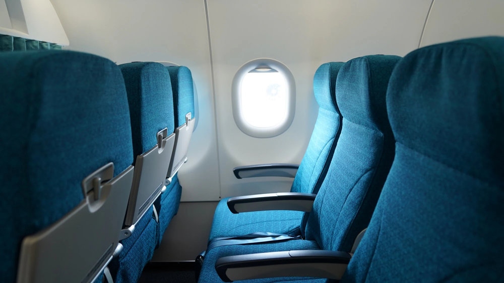 Passengers can contact the sales office, agent, or visit the Vietnam Airlines website to buy Sky Sofa