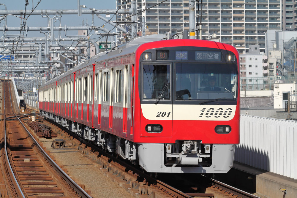 東京中心部から成田・羽田空港へは電車でアクセスできます