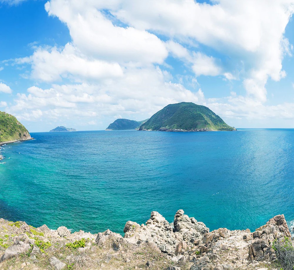Shark Cape stands out for its raw natural beauty and peaceful ambiance