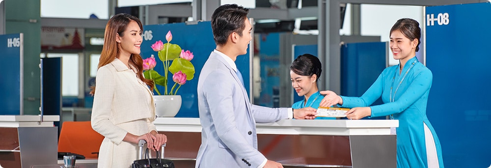Quý khách vui lòng đến đúng quầy thủ tục khi mua vé máy bay đi Hàn Quốc - Nguồn ảnh: Vietnam Airlines