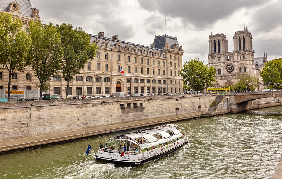 Trước khi đến Paris, Quý khách nên lưu ý một số điểm để chuyến du lịch thêm thuận lợi hơn