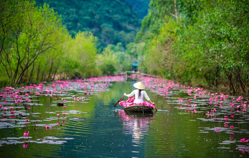 Hà Nội có nhiều điểm du lịch nổi tiếng với vẻ đẹp ấn tượng
