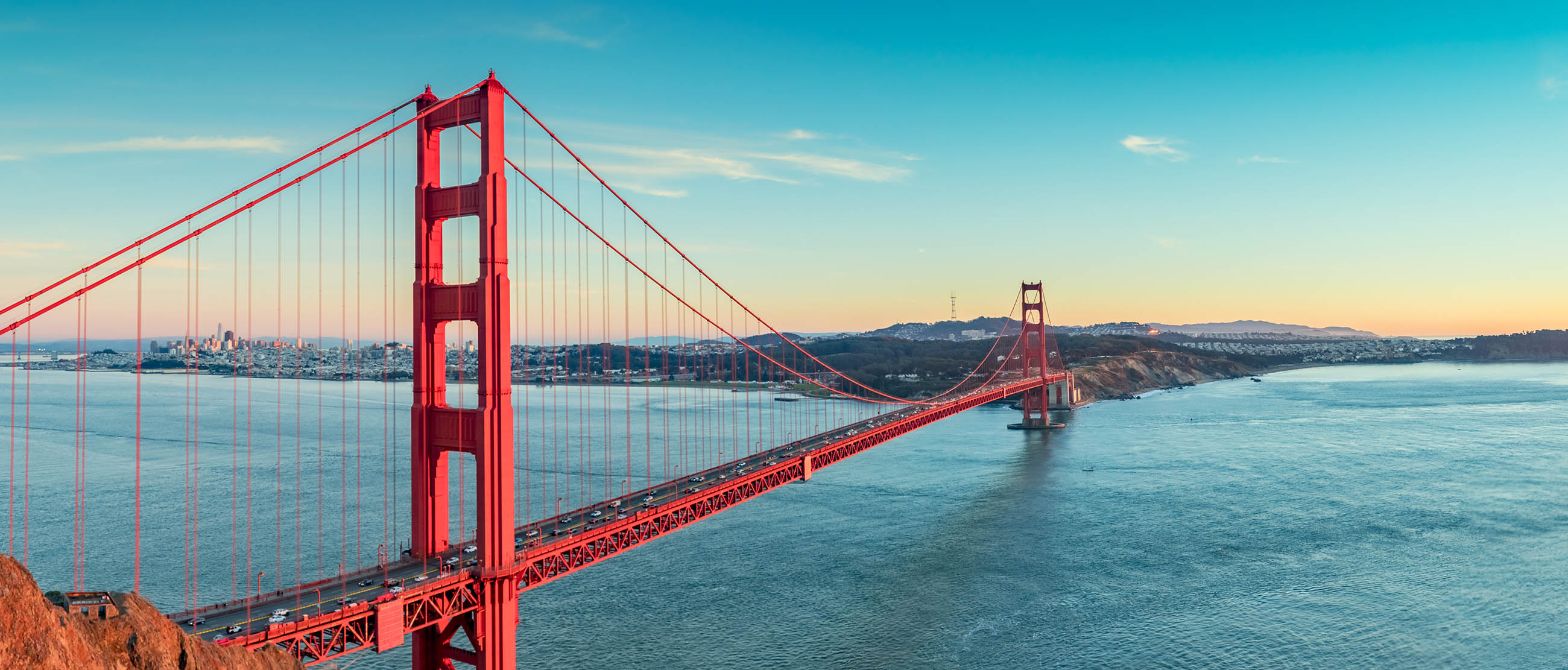 Cây Cầu Vàng huyền thoại, gắn liền với giấc mơ Mỹ của nhiều du khách