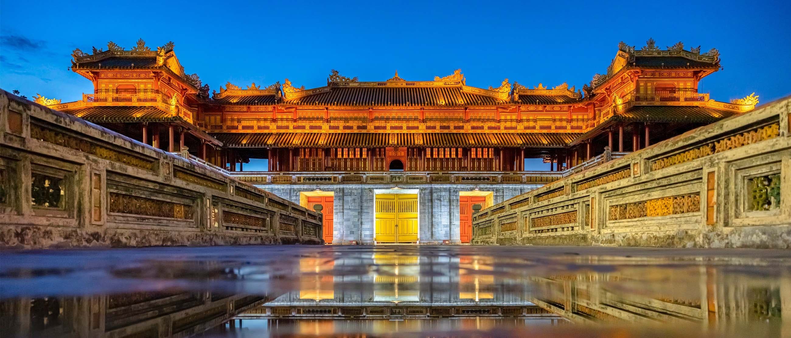 A glance at divine beauty of Hue Imperial City. 