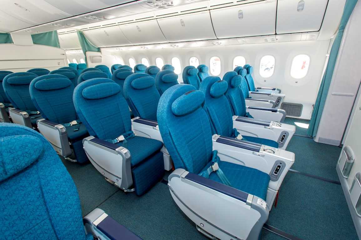Máy bay Vietnam Airlines sở hữu không gian rộng rãi