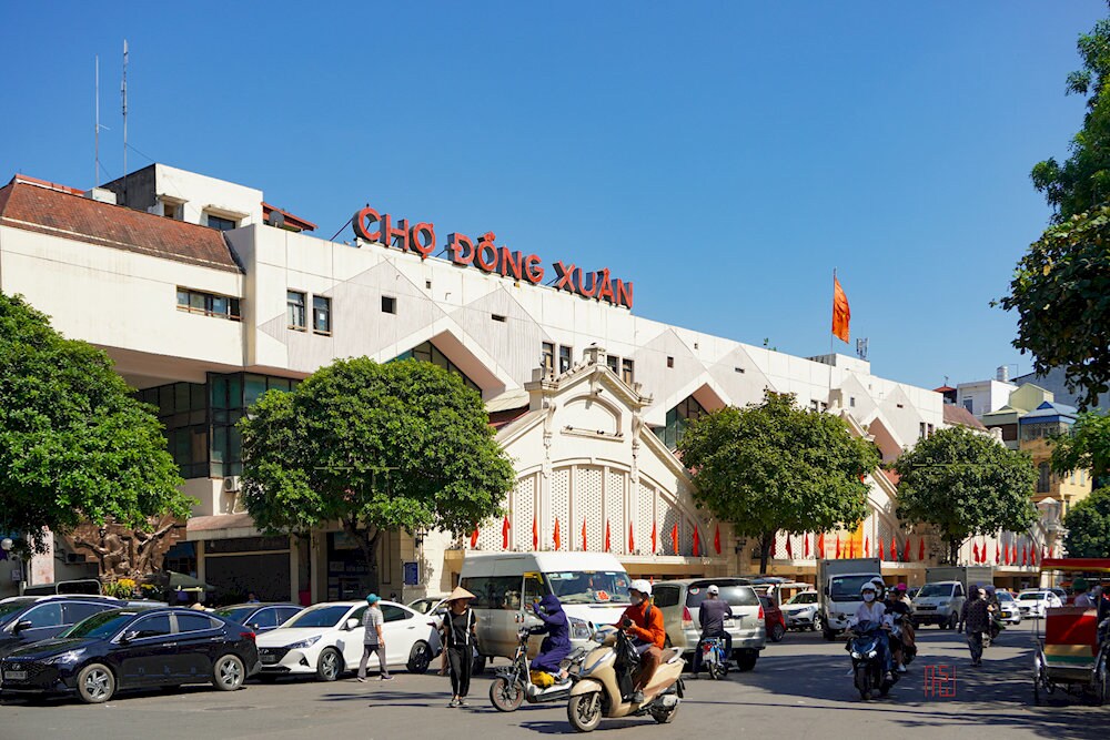 Dong Xuan Market - An iconic location of Hanoi capital