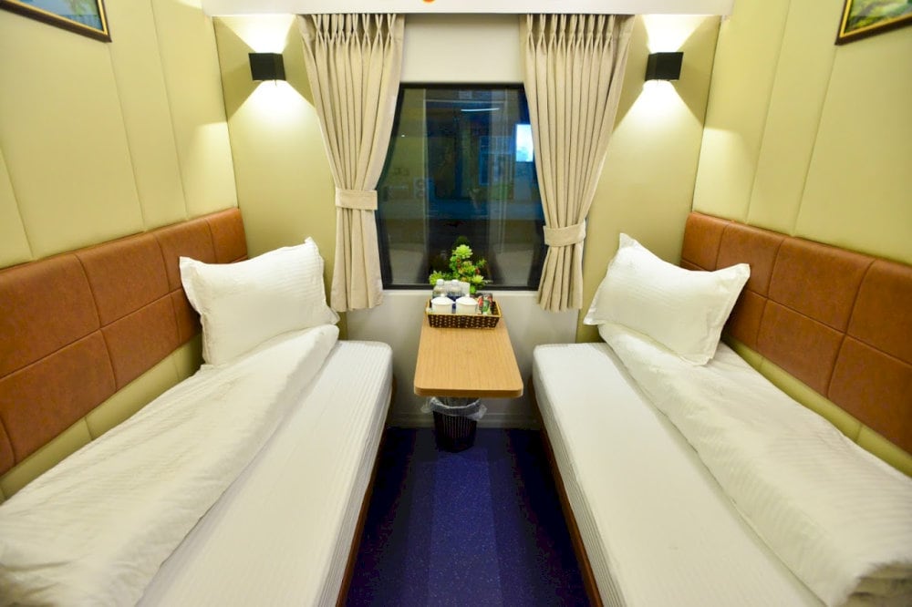 Overnight Train in Vietnam: Ticket Classes, How to Book & Notes