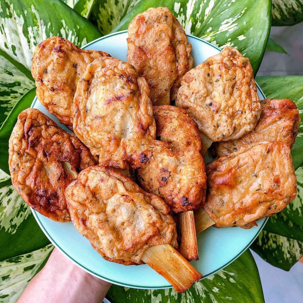 Trong số các món đặc sản Hải Phòng nức tiếng, không thể bỏ qua chả chìa Hạ Lũng