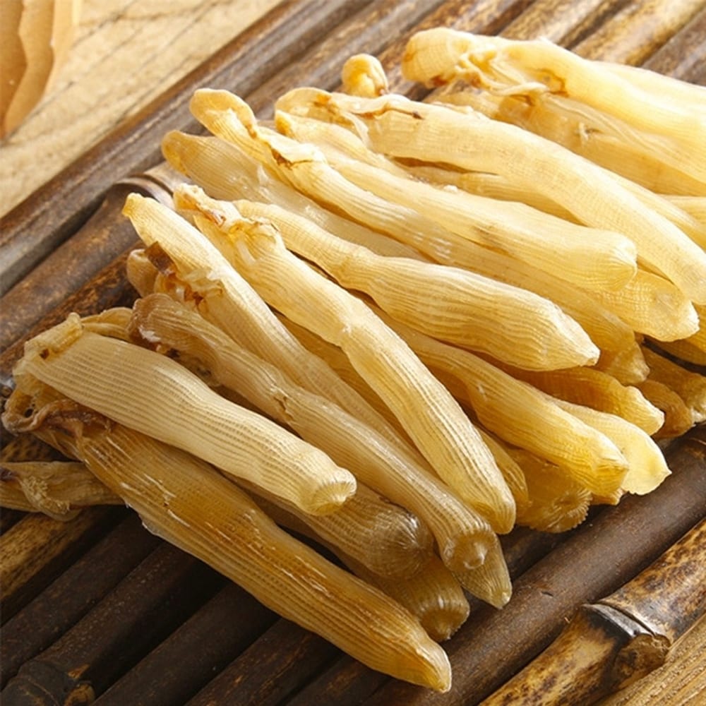 Sá sùng khô là loài hải sản quý hiếm, được dùng trong cả ẩm thực và y học cổ truyền