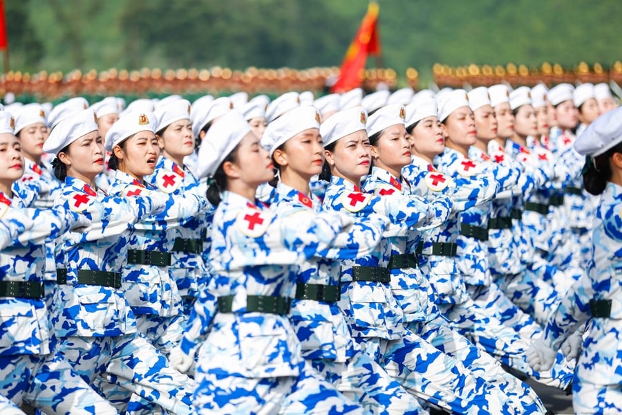 Quân phục mới của khối Nữ sĩ quan Quân y