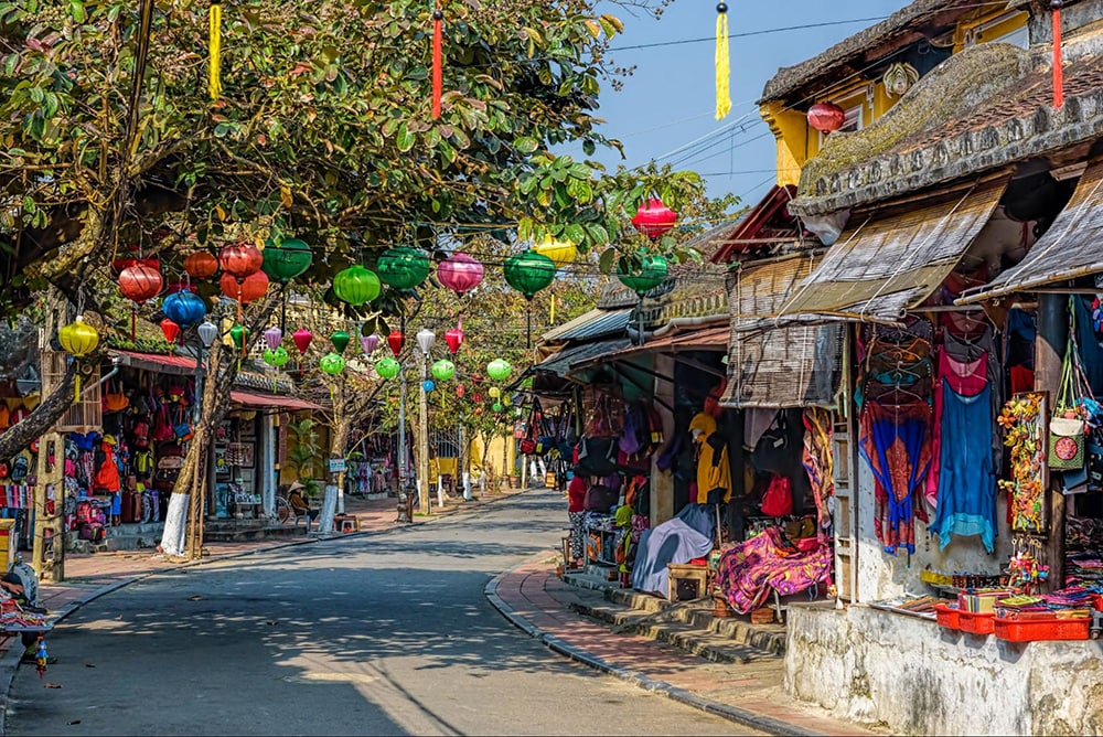 hoi an lantern market